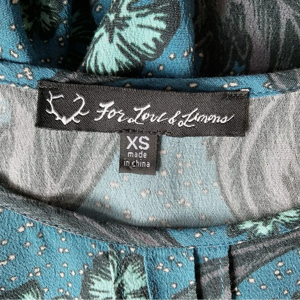 For Love & Lemons Bell Sleeve Blue Floral Motif
Mini Dress Size XS - Picture 7 of 9